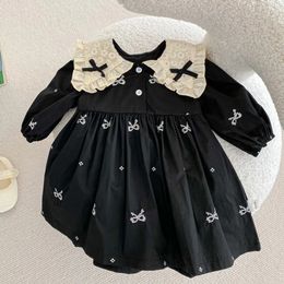 Abiti da ragazza Sorella Abbigliamento Autunno Primavera Bambini Principessa Neonate Pagliaccetti Manica lunga Ricamo in cotone Vestiti per bambini 231019