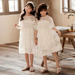 Meisjesjurken Lente Zomer Nieuwe Kinderkleding Kanten Meisjesjurk Koreaanse Kinderkleding Fee Prinses Jurk Ouder-kind WearL2402