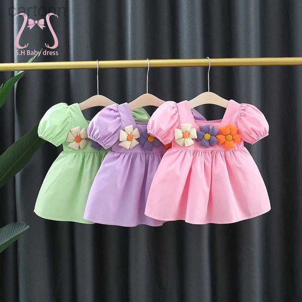 Robes de fille Summer Enfants Vêtements Fleur Couleur solide Goule bouffée Baby Girl Robes Girl Toddler Party Birthday Princesse 0 à 3 Y D240425