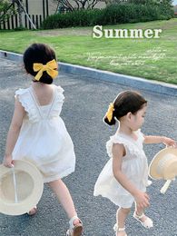 Girl's jurken Summer Girls Fashion Dress 2023 Little Girls Party Thin Style White Princess Dresses Kids Toddler Mouwloze Backless Clothingl2404