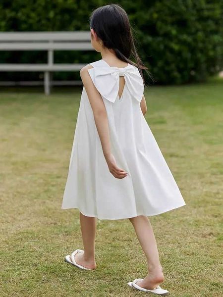 Robes de fille d'été filles robe sans manches avec arc enfants vêtements enfant en bas âge enfants débardeur solide pour blanc décontracté