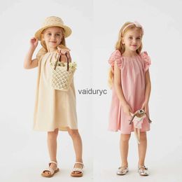 Girl's Jurken Summer Infant Girls Solid Jurk 0-4y schattig en zoete kleine vliegende mouwen mode mouwloze jurk H240429