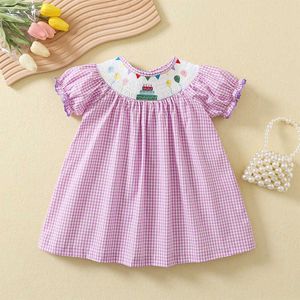 Robes de fille été nouvelles filles violet robe à carreaux dessin animé smocké broderie princesse robe robes pour fête d'anniversaire enfants tenue 1-5 ansHKD230712