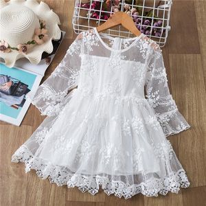 Robes de fille Robe de dentelle blanche pour filles Costume de princesse à manches longues hiver enfants mariage et fête d'anniversaire robe de bal enfants automne caillot