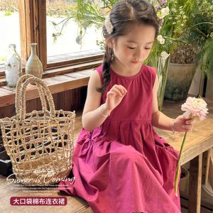Girls 2024 Zomer kinderen Koreaanse nieuwe trend mouwloze grote pocket katoenen tanktop jurk