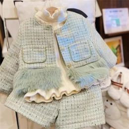 Meisjes 2-delige breiset voor kinderen Winter katoenen gewatteerde jas jas rok verjaardag ontworpen uniform herfstfeest tweed doek 1-10Ys 240301