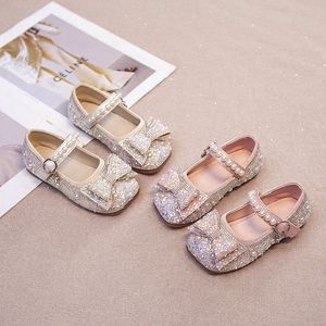 Filles Bow Princess Shoes Kids Toddlers Sandales Mariage de mariage Robe de fête Spring Automne Soft Sole Water Diamond Leather Children Performance Performance Chaussures J1QH #