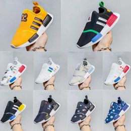 Meisjes jongens runnen nmds kinderschoenen peuters zwarte baby kinderen buiten oreo witte trainers sport sneakers 2023