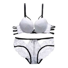 Meisjes goedkope beha set dames ondergoed katoen sexy super push -up gewatteerde kanten borduurwerk lingerie a b cup l220726