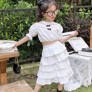 Vêtements pour filles Costume 2 pièces Ensemble Bow Short Top + Jupe à gâteau Printemps Été Tenues Mode Enfants 210515