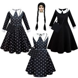 Meisjes Jurken Mode Kids Movie Wednesday Addams Cosplay Prinses Jurk en Pruik Tas Set Meisje Halloween Kostuum Carnaval Gothic Zwarte Kleding 230210