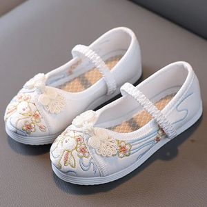 Girls Flats schoenen borduurwerkstoffen kinderen voor meisje babyloafers Chinese stijl festival party prinses csh1436 240516
