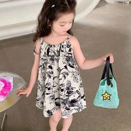 Girls 'Halter Dress Summer A Class kleine en middelgrote kinderen vakantie jurk kleine meisje buitenlandse stijl prinsesjurk 2024 nieuw model