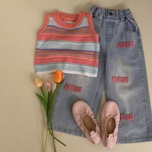 Gilet tricoté sans manches à rayures colorées pour petite fille, avec tous les jeans à la mode, nouvelle collection printemps