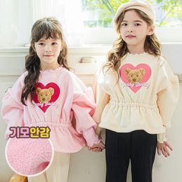 Meisjes liefde hart letter beer gedrukt sweatshirt kinderen ruche kraag bladerdeeg mouw verzamelen taille prinses tops Valentijnsdag kinderen fluwelen warme trui Z6366