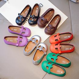 Niñas Mary Janes Color caramelo elegante otoño Chic niños zapatos planos 22-31 ahuecado flexible punta redonda niños princesa zapato 240226
