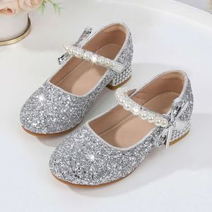 Girls 'Princess 2024 Spring Nieuwe leerschoenen voor kinderen, grote kinderen mode Hoge hakken, kleine baby Crystal Single Shoes