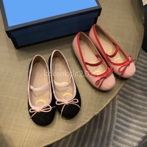 Zapatos de princesa para niñas, novedad de 2023, vestido Mary Jane con bordado de letras, zapatos para niños pequeños, zapatos planos para niños, zapatos de marca de cuero genuino