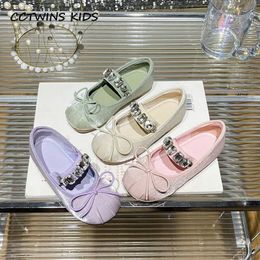 Girls Princess Shoes Spring Herfst Kids Modemerk Mary Jane Dress Dance Ballet Flats Children Sandals Bow Crystals Soft Sole 240426