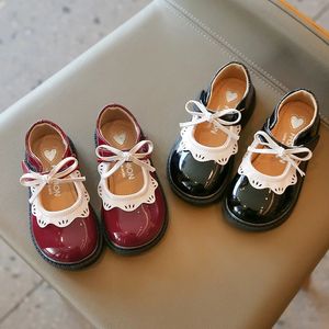 Girls Princess Shoes Wine Red Black Ruffles Elegant Patent Leather Bowknot Children Flat Shoes 21-35 Peuter Kids Single Shoe 240416