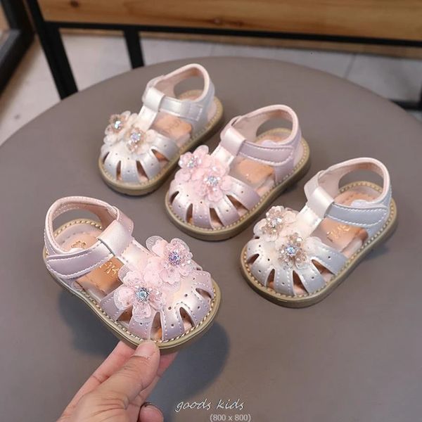 Filles sandales enfants d'été doux été bébé chaussures princesse chaussures douces semelles chaussures de marche respirant bébé sandales en gros 240513
