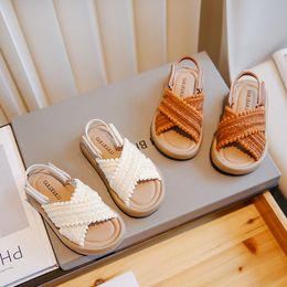 Sandalias de niñas Summer Casual Beach Zapatos para niños pequeños Juvenil Sandalia suave Sandalia Beige Barrera Tamaño 23-37 E19m#