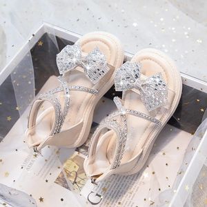 Girls Sandals Summer Girls Baby Soft Soled Diamond Bow Princess Open-Toed Sandals 240520