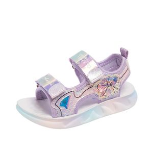 Girls Sandals Zomer niet -slip zachte Soled Princess schoenen voor kleine meisjes grote kinderen Childrens Beach 240511