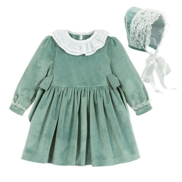 Niñas españolas princesa vestido niños España vestidos bebé niña vestido 1-5 y sombrero algodón manga larga vestido de terciopelo verde para primavera 210329