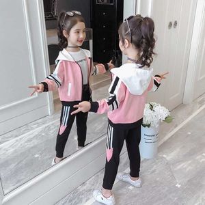 Filles Sports Suit Survêtement 2020 Enfants Mode Active Stripe Vestes Zipper Manteau + Pantalon Ensemble Enfants Vêtements Automne Vêtements Ensemble X0902