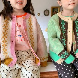 Pull pour filles Manteau pour bébé Vêtements d'extérieur 2021 Belle Épaissir Plus Velours Chaud Hiver Automne Tricot Cardigan Vêtements Pour Enfants Y1024