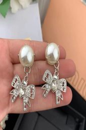 Filles doux perle cristal pendentif boucles d'oreilles M marque brillant nœud papillon mignon boucles d'oreilles bijoux pour boîte de mariage Packing2500336