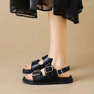 Gladiator bovenkleding schoenen sandalen dames zomer dames casual flats stijlvol metaalontwerpplatform f 62