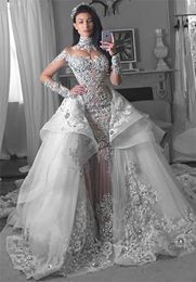 Glamour manches longues Robes de mariée de sirène en strativable Dubai High Neck Bride Robes Overskirt Tiered BRI6026724