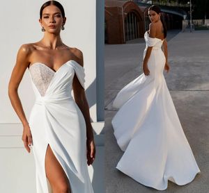 Robe de mariée de sirène glamour 2023 Top Sequins Sweetheart Off épaule Slit Soft Satin Bridal Verstidos de Noiva