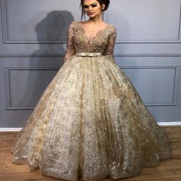 Robes de balle brillantes glaciales 2019 Robes de bal illusion Gold perle en dentelle lance lourde robes de soirée