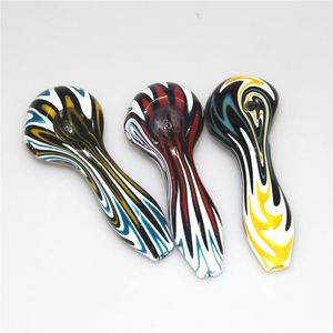 Glazen handgeblazen Mini Cute Pipes Hoofddienst Olie Rig Branders Pijp 4 Inch voor Droog Herb Draagbare Gift Siliconen Handpipe DAB RIGS