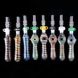 Glazen NC -kits Rookaccessoires met Quartz -tips 10 mm gewricht Hookahs DAB Stroop plastic clips Nector Collector Kit Oilbrander DAB Rigs Multicolor Pipes