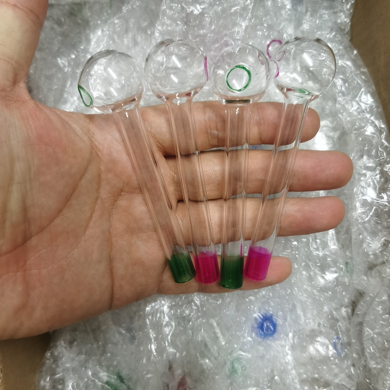 Glas-Ölbrenner-Räucherpfeifen 4-Zoll-Glaspfeife gebogenes Pyrex-Rauchrohr Bunte handklare Nagelbrenner-Jumbo-transparente Schalen für Raucher Großhandel