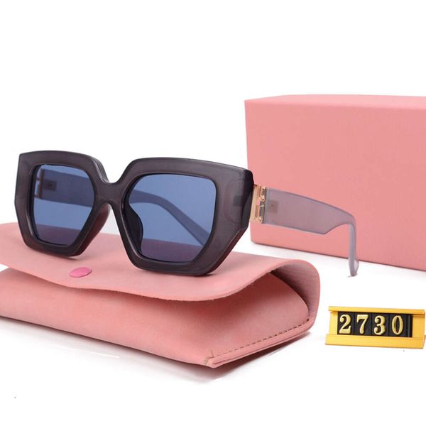 Lunettes de qualité carré de lunettes de soleil de haute couture Lady Sun Men Men Women Designers UV400 Pilote Conduite Sports extérieurs Travel Travel Beach Sunglass avec boîte de boîte