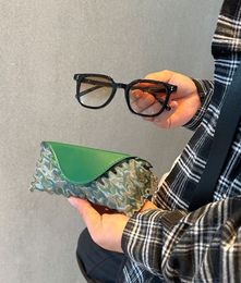 Bril opbergtas anti-druk draagbare heren en damesmyopia glazen beschermende kast hangende tas anti-drop mode zonnebril glazen kast