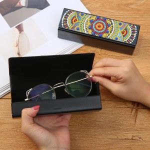 Boîtes de rangement de verres Diy Diamond Painting Sunglasses Boîte de lunettes en cuir portable Boîte de diamant Gift Craft