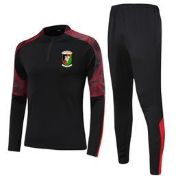 Glentoran F C Tamaño para niños 4XS a 2Xl Conjuntos de chándales para correr Hombres Trajes de fútbol al aire libre Kits para el hogar Chaquetas Pantalón Ropa deportiva Senderismo So249B