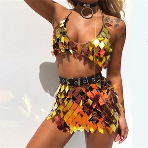 Glisten Rhombische pailletten Tweedelige set Hollow Out Out Metal Chain Crop Tops Sexy Mini Rok Summer Rave Festival Lady Outfits T200702