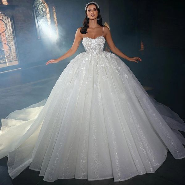 Robe de mariée en dentelle à paillettes Spaghetti Broupeaux 3d Fleurs 3D Sweetheart Bridal Robes Buffy Princess Bride Robes Vestido de Novia Casamento Customée