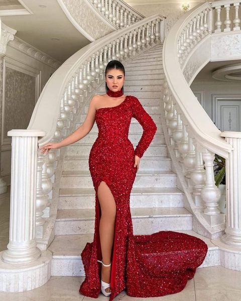 Paillettes Rouge Paillettes Sirène Robes De Bal Une Épaule Côté Split Sexy Robes De Soirée Brille À Manches Longues Femmes Occasion Spéciale Porter 2023 Dubaï Style Arabe