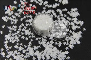 Glitter TCM1200 oplosmiddelbestendige witte kleur glitter sneeuwvlokvorm 6 mm scheuvers voor nagelkunst en doe -het -zelfbenodigdheden