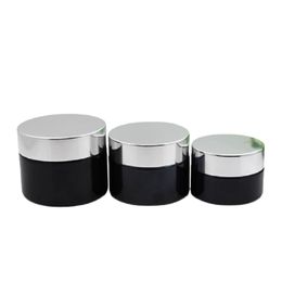 Navulbare fles glanzend zilveren deksel zwarte glazen cr￨me potten cosmetische containers draagbaar lege huidverzorging gezichtsroom potten 20 g 30 g 50g
