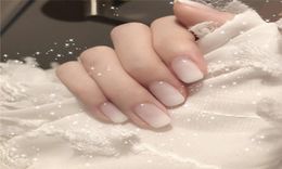 Uñas francesas ombre blancas brillantes Presione en cortos cortos de cubierta completa puntas de uñas instantáneos artificiales uñas acrílicas set2363801