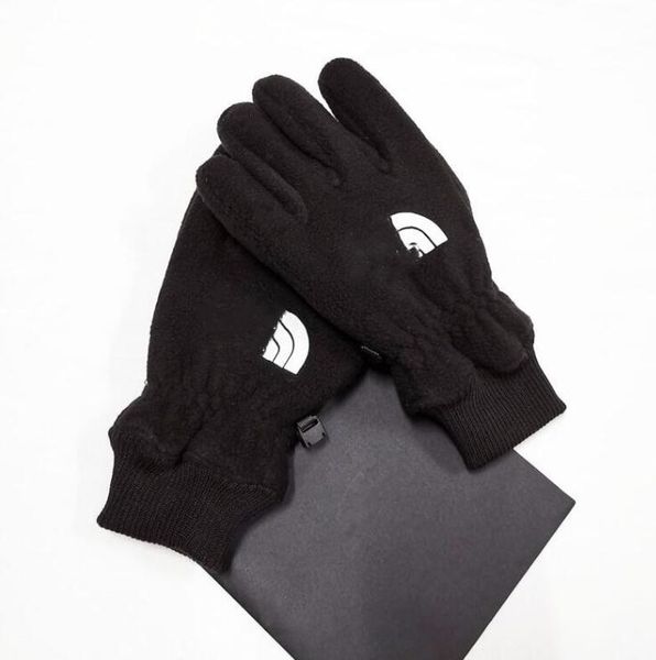 gants de baseball gant UGH designer commerce extérieur nouveaux hommes équitation imperméable plus velours thermique fitness moto hiver pour hommes Mme boxe par temps froid AAA55